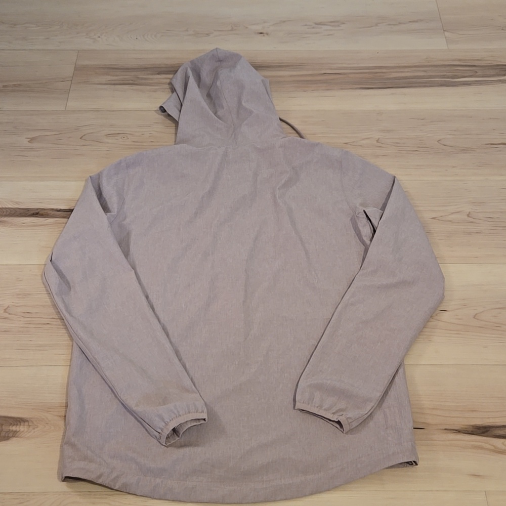 Vuori Women's Outdoor Training Shell, Size XS - Picture 5 of 6